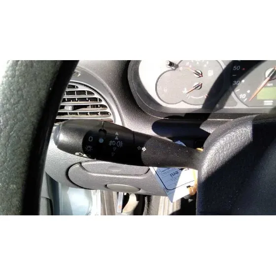 CITROEN C5 BERLINA '2003 1.8 16V VIVACE AZUL