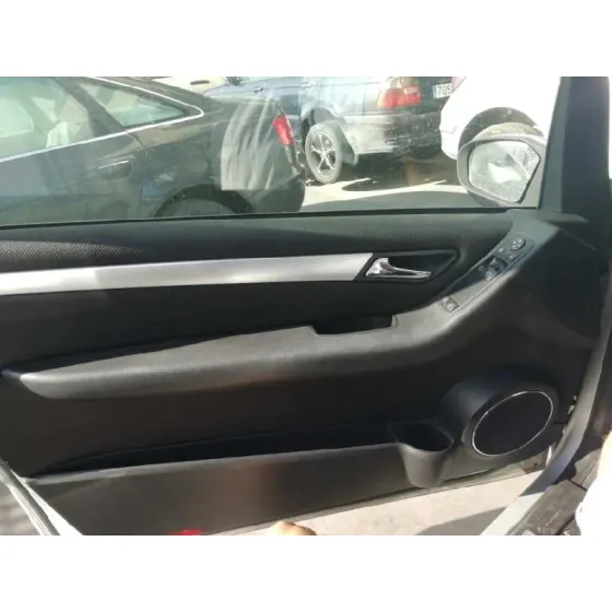 MERCEDES CLASE A (W169) '2010 A 160 BE RED & BLACK (169.331) GRIS