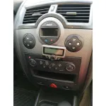 RENAULT MEGANE II BERLINA 5P RENAULT MEGANE II BERLINA 5P '2004 CONFORT AUTHENTIQUE NEGRO 2002