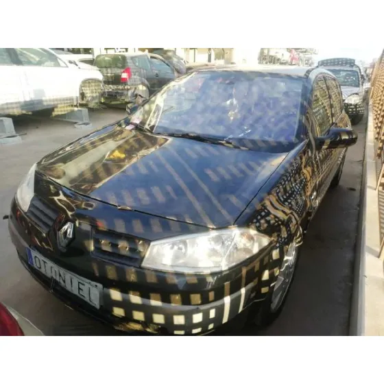 RENAULT MEGANE II BERLINA 5P '2004 CONFORT AUTHENTIQUE NEGRO