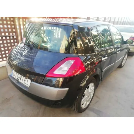 RENAULT MEGANE II BERLINA 5P '2004 CONFORT AUTHENTIQUE NEGRO