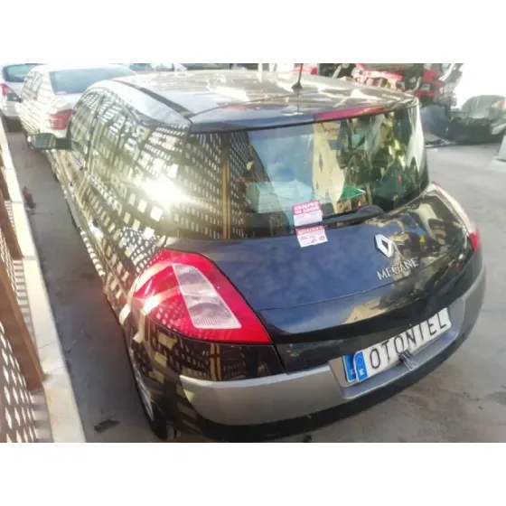 RENAULT MEGANE II BERLINA 5P '2004 CONFORT AUTHENTIQUE NEGRO