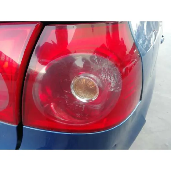 VOLKSWAGEN GOLF V BERLINA (1K1) '2004 1.9 TDI AZUL