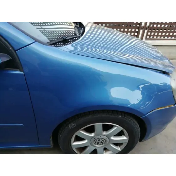 VOLKSWAGEN GOLF V BERLINA (1K1) '2004 1.9 TDI AZUL