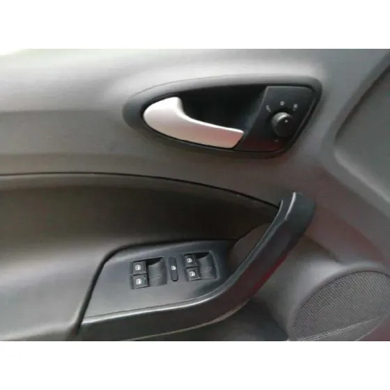 SEAT IBIZA ST (6J8) '2010 STYLE ITECH ROJO