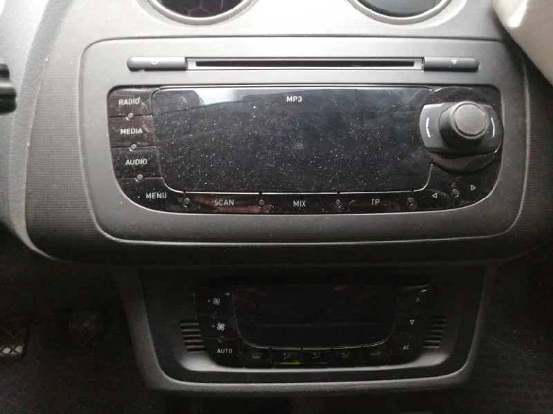 SEAT IBIZA ST (6J8) '2010 STYLE ITECH ROJO