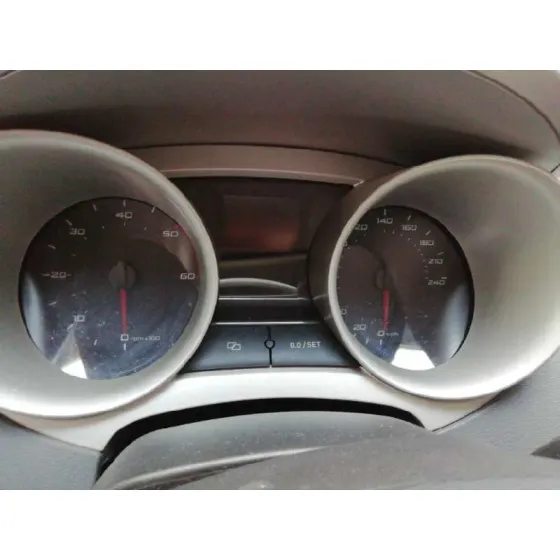 SEAT IBIZA ST (6J8) '2010 STYLE ITECH ROJO