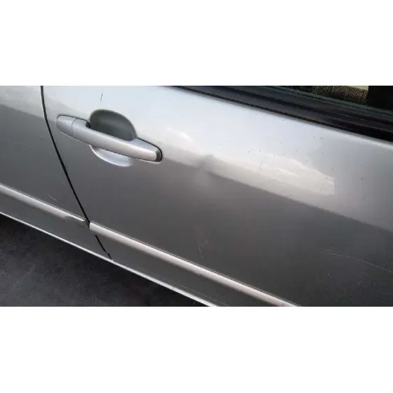 TOYOTA COROLLA (E12) '2006 2.0 D-4D SOL SEDAN PLATA