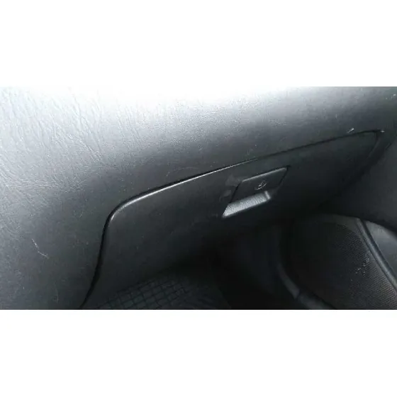 TOYOTA COROLLA (E12) '2006 2.0 D-4D SOL SEDAN PLATA
