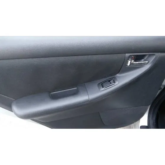 TOYOTA COROLLA (E12) '2006 2.0 D-4D SOL SEDAN PLATA