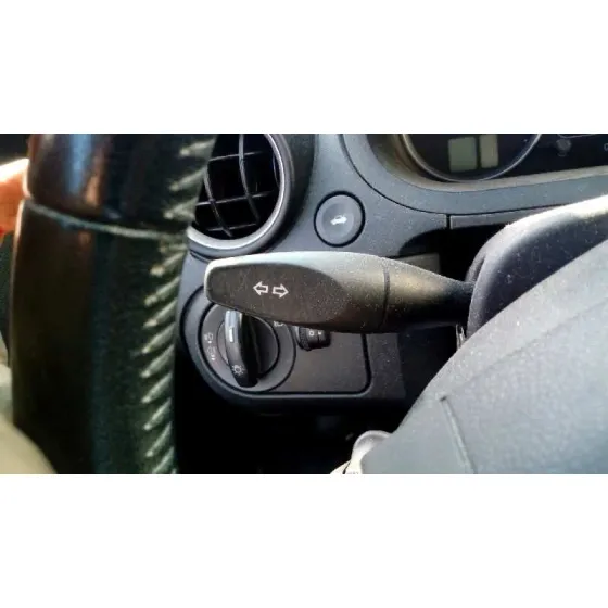 FORD FIESTA (CBK) '2004 1.4 TDCI CAT AZUL