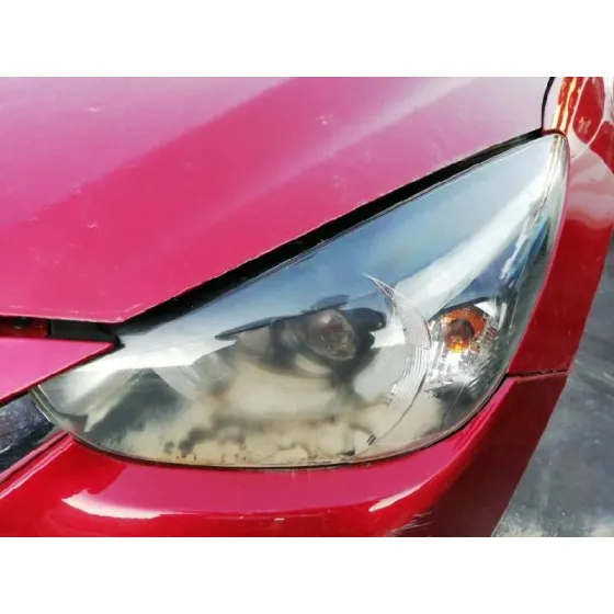 MAZDA 2 LIM. () '2015 EXCLUSIVE-LINE ROJO