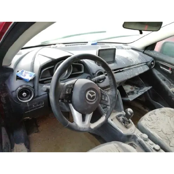 MAZDA 2 LIM. () '2015 EXCLUSIVE-LINE ROJO