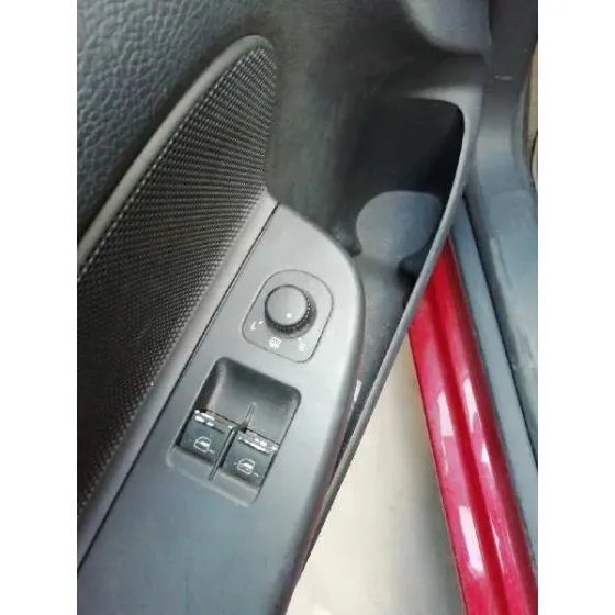 VOLKSWAGEN GOLF V BERLINA (1K1) '2004 HIGHLINE ROJO