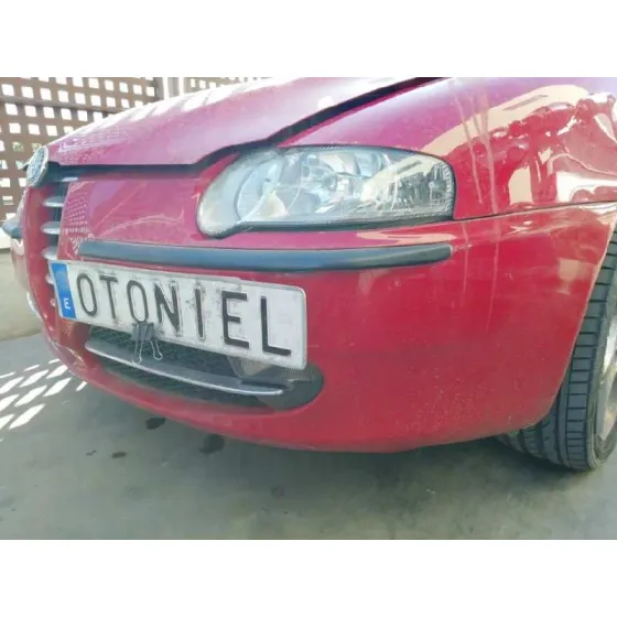 ALFA ROMEO 147 (190) '2004 1.9 JTD DISTINCTIVE ROJO