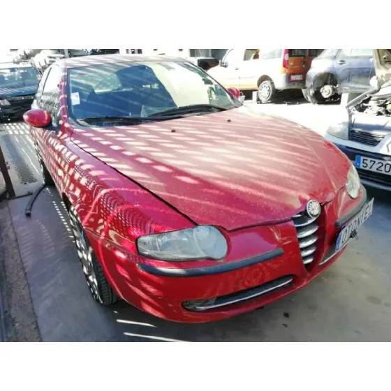 ALFA ROMEO 147 (190) '2004 1.9 JTD DISTINCTIVE ROJO