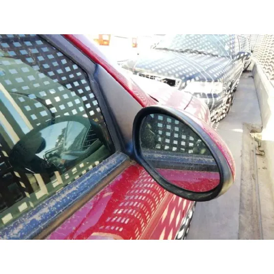 ALFA ROMEO 147 (190) '2004 1.9 JTD DISTINCTIVE ROJO