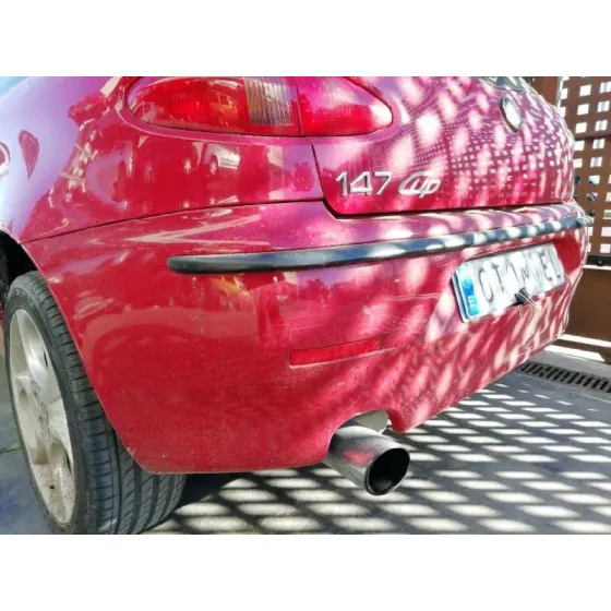 ALFA ROMEO 147 (190) '2004 1.9 JTD DISTINCTIVE ROJO
