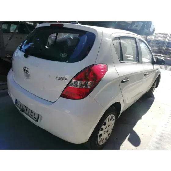 HYUNDAI I20 '2010 COMFORT BLANCO