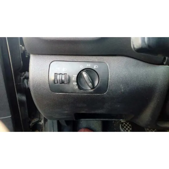 SEAT LEON (1M1) '2003 SPORT NEGRO