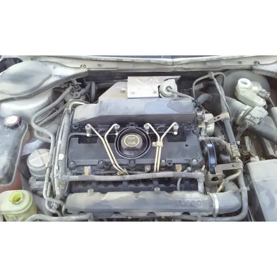 FORD MONDEO BERLINA (GE) '2001 AMBIENTE (06.2003->) (D) PLATA