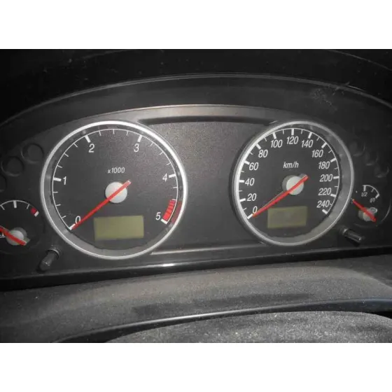 FORD MONDEO BERLINA (GE) '2001 AMBIENTE (06.2003->) (D) PLATA