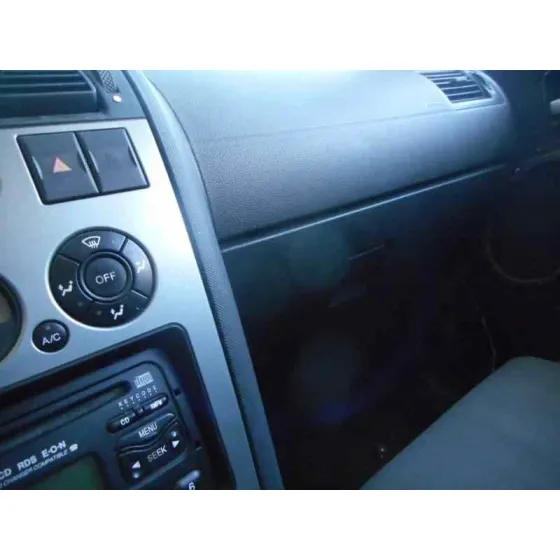 FORD MONDEO BERLINA (GE) '2001 AMBIENTE (06.2003->) (D) PLATA