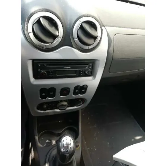 DACIA SANDERO '2008 1.6 CAT GRIS