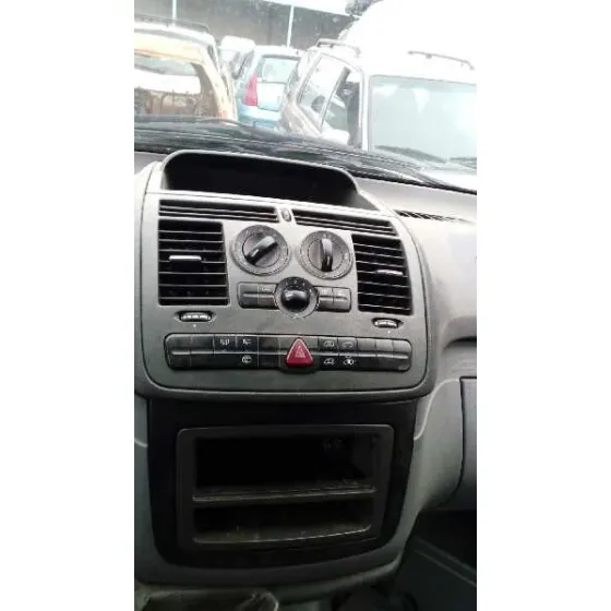 MERCEDES VITO CAJA CERRADA 6.03 -> '2004 111 CDI COMPACTO (639.601) AZUL