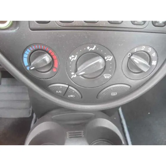FORD FOCUS TURNIER (CAK) '2000 AMBIENTE AZUL