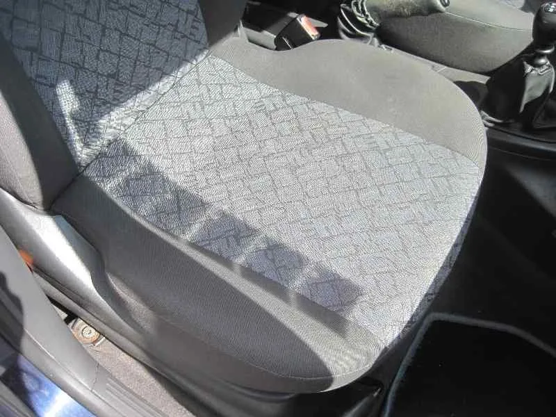FORD FOCUS TURNIER (CAK) '2000 AMBIENTE AZUL