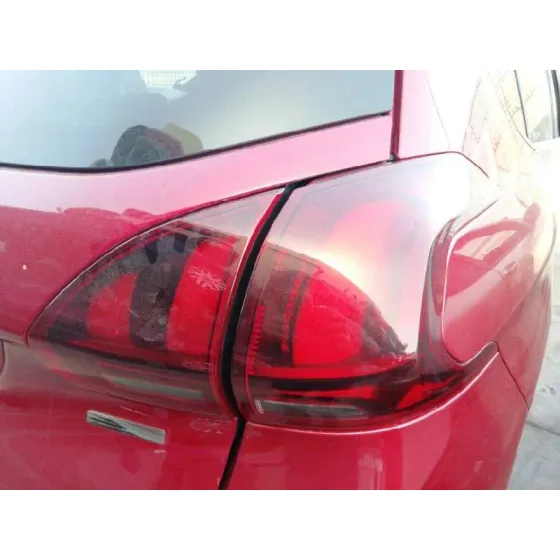 PEUGEOT 2008 (--.2013->) '2017 STYLE ROJO