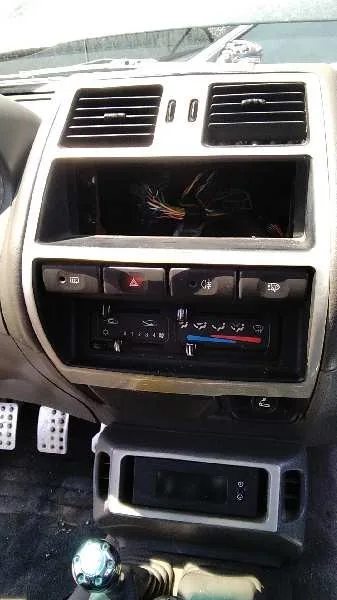 FORD MAVERICK (ML) FORD MAVERICK (ML) '1995 GLX NEGRO 1993
