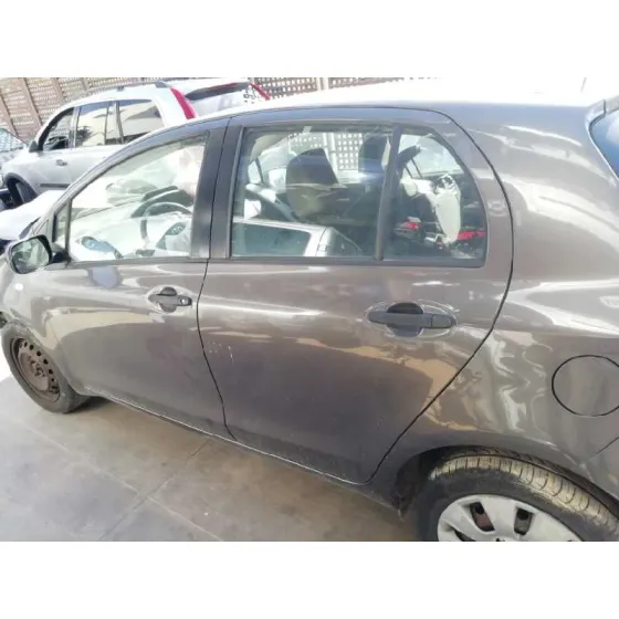 TOYOTA YARIS '2009 1.0 CAT GRIS