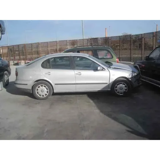 SEAT TOLEDO (1M2) '2002 SELECT PLATA