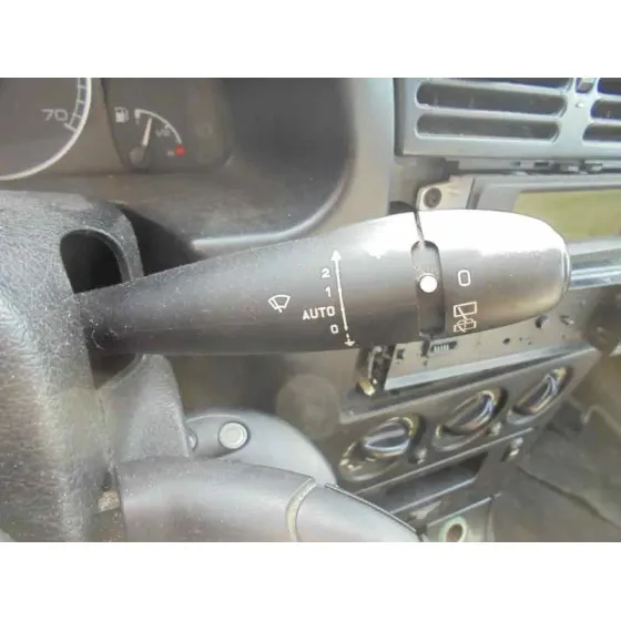 CITROEN XSARA BERLINA '2004 2.0 HDI 66KW PREMIER VERDE