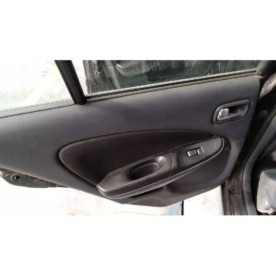 NISSAN ALMERA (N16/E) '2004 LINE UP NEGRO