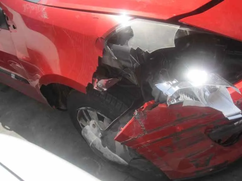 RENAULT CLIO III RENAULT CLIO III '2006 20 ANIVERSARIO ROJO 2010