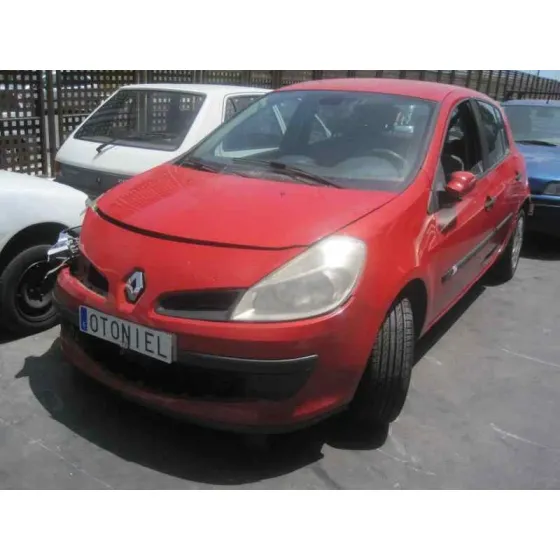 RENAULT CLIO III '2006 20 ANIVERSARIO ROJO