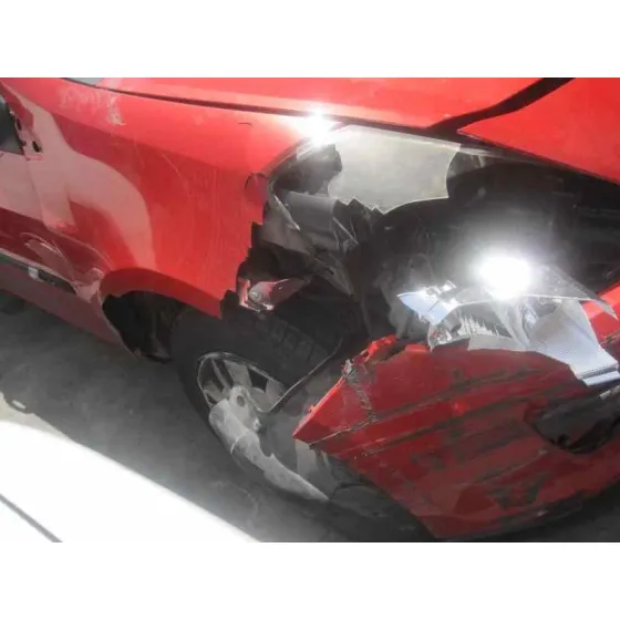 RENAULT CLIO III '2006 20 ANIVERSARIO ROJO