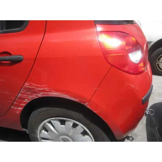 RENAULT CLIO III '2006 20 ANIVERSARIO ROJO