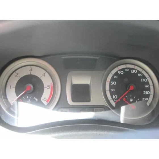 RENAULT CLIO III '2006 20 ANIVERSARIO ROJO