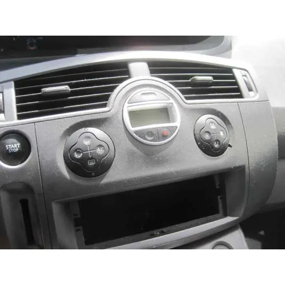 RENAULT SCENIC II '2005 CONFORT AUTHENTIQUE PLATA