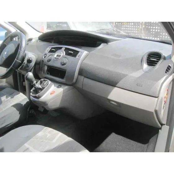 RENAULT SCENIC II '2005 CONFORT AUTHENTIQUE PLATA