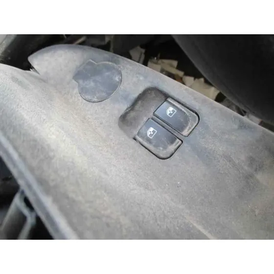 HYUNDAI I20 '2012 COMFORT NEGRO