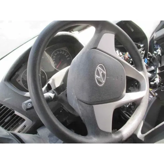 HYUNDAI I20 '2012 COMFORT NEGRO