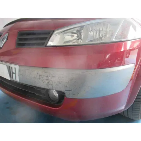 RENAULT MEGANE II BERLINA 5P '2003 AUTHENTIQUE GRANATE