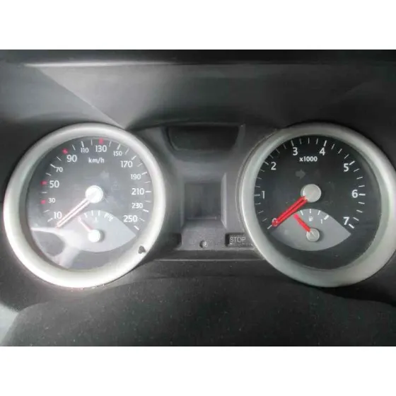 RENAULT MEGANE II BERLINA 5P '2003 AUTHENTIQUE GRANATE