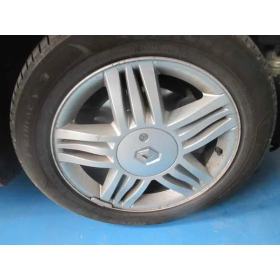 RENAULT MEGANE II BERLINA 5P '2003 AUTHENTIQUE GRANATE