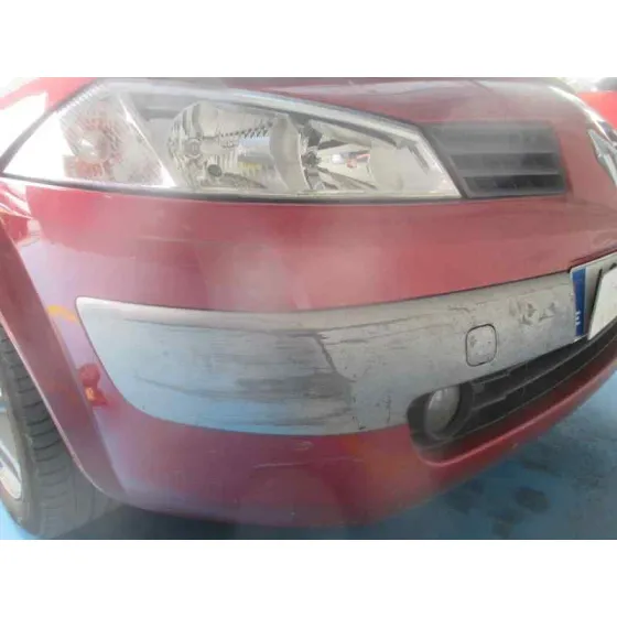 RENAULT MEGANE II BERLINA 5P '2003 AUTHENTIQUE GRANATE